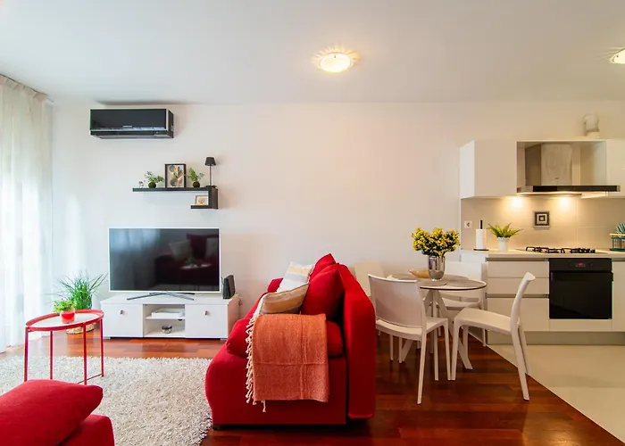Flexible Selfcheckins 75 - Zagreb - Garage - Loggia - New