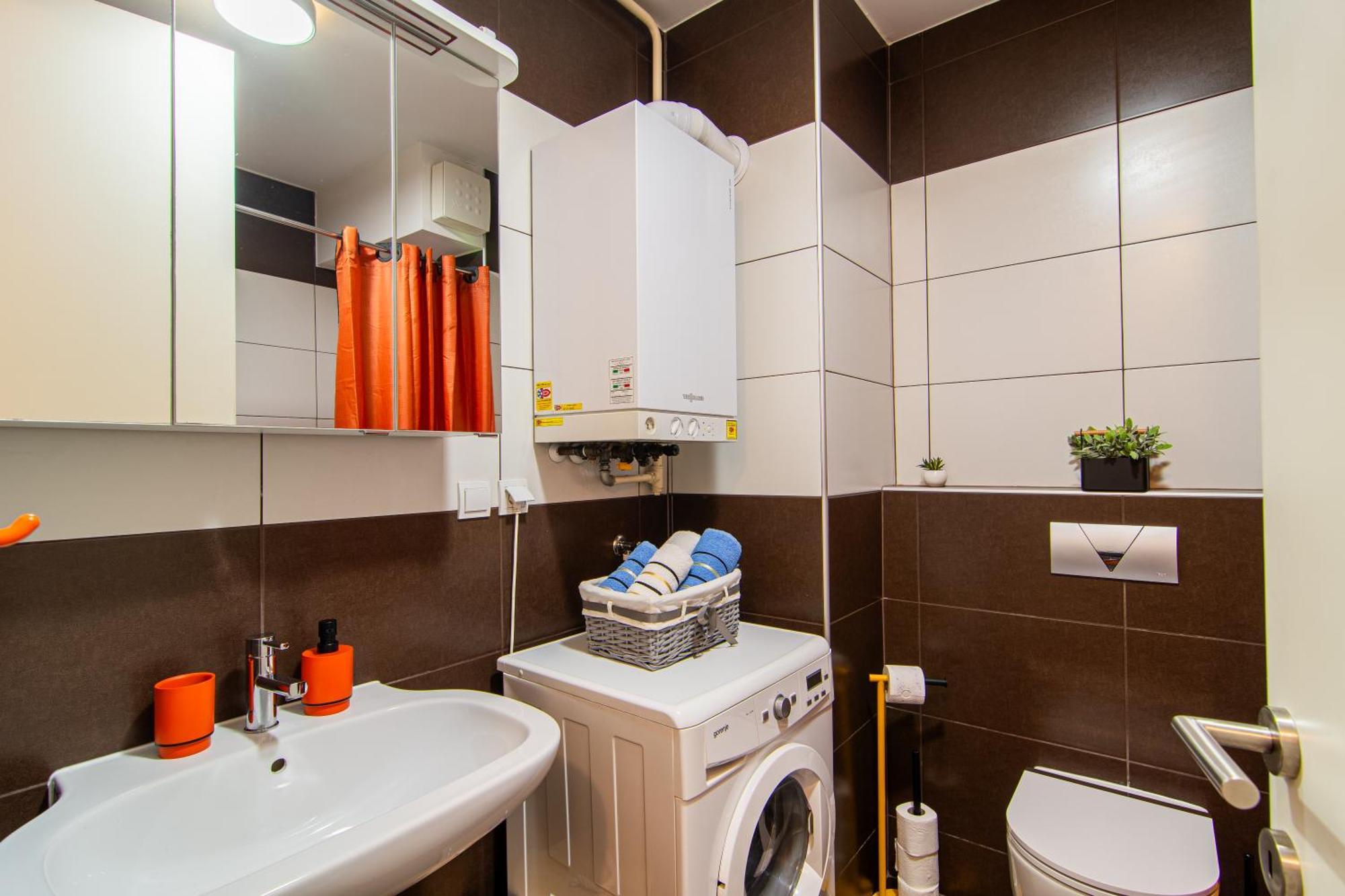 Flexible Selfcheckins 75 - - Garage - Loggia - New Apartament